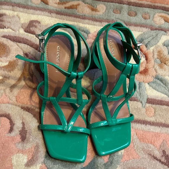Green Gianni Bini Heels - Picture 3 of 3